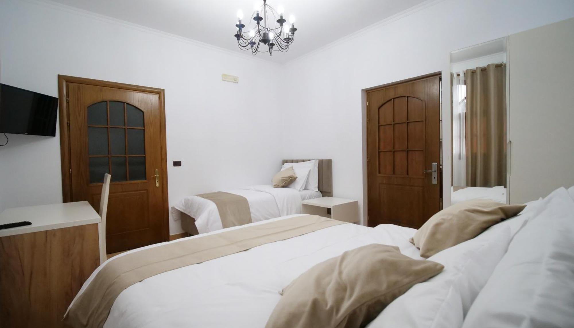 Vila Malasi Berat Exterior foto