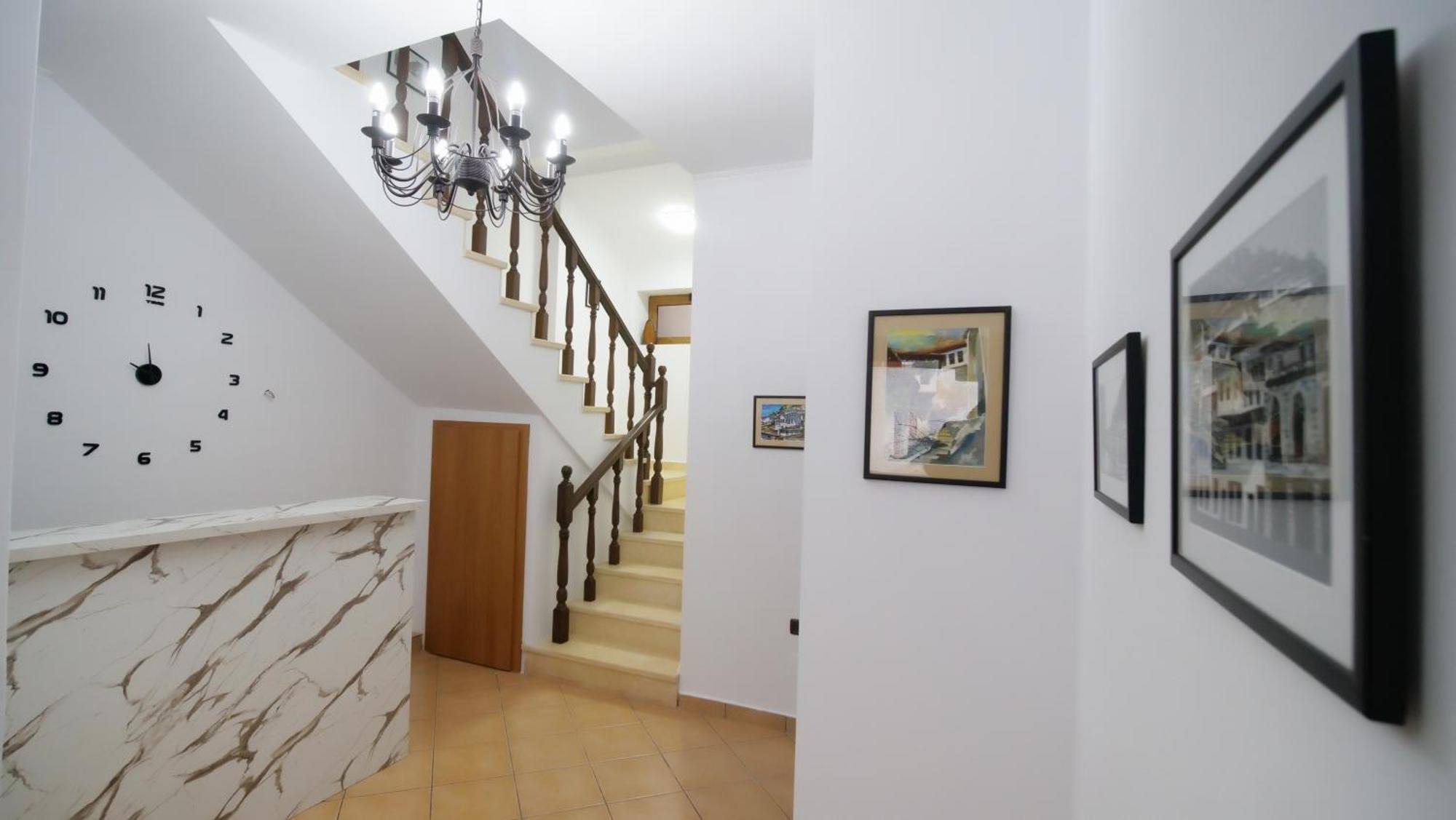 Vila Malasi Berat Exterior foto